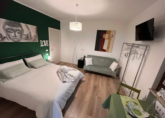 Il Gatto E Il Cocker 4* فيرونا