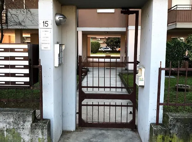 ゲストハウス Il Gatto E Il Cocker 4*